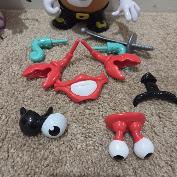 Mr & Mrs Potato Head Bundle - Pirate and Glamgirl Set - Picture 3 of 5